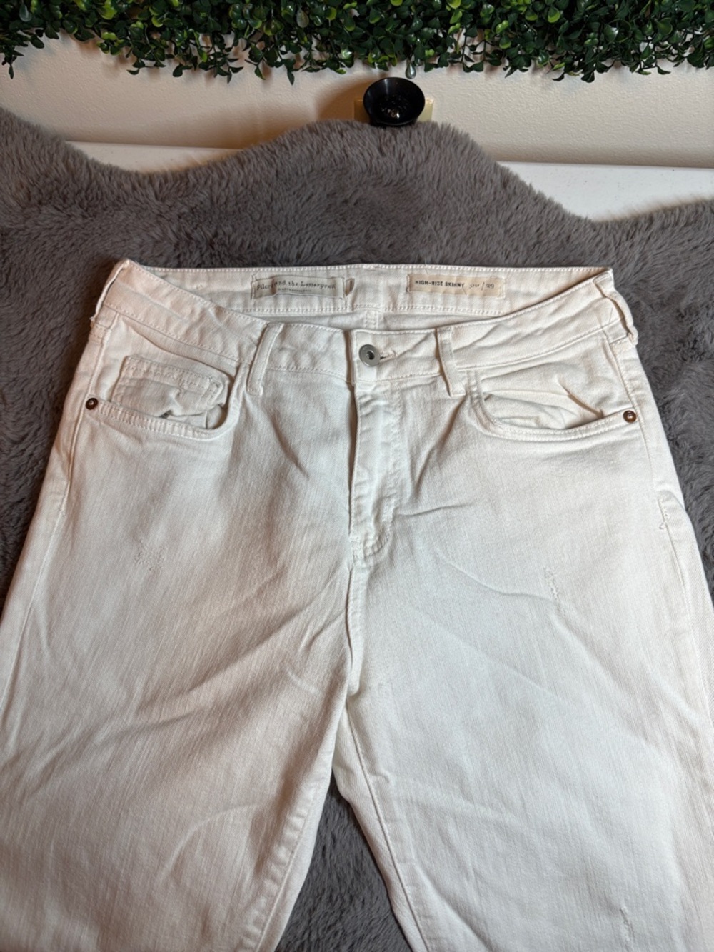 Pilcro Women's White High Rise Skinny Jeans Size 29 - Picture 2 of 6